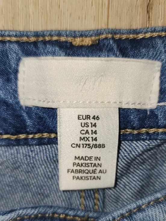 H&M Light Blue Women's Jeans - Picture 3 of 9